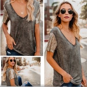 Vici Collection Stand out sequin tee